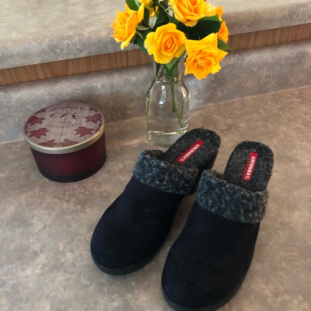 Union Bay Mules